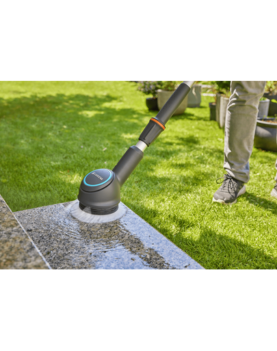 GARDENA Perie de curatare fara fir AquaBrush Universal 04/18V P4A cu baterie