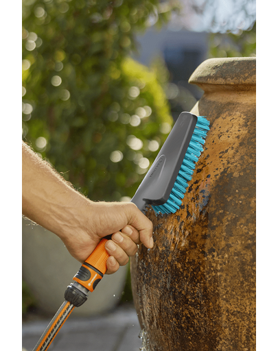 GARDENA Cleansystem perie de mana S tare, racordare la apa
