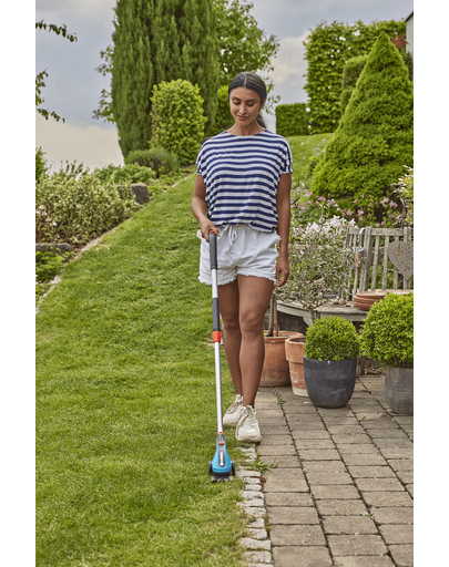 GARDENA Foarfeca cu acumulator pentru gazon si arbusti ClassicCut Li cu maner si roti