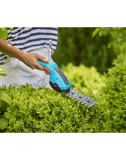GARDENA Foarfeca cu acumulator pentru iarba si arbusti ComfortCut Li